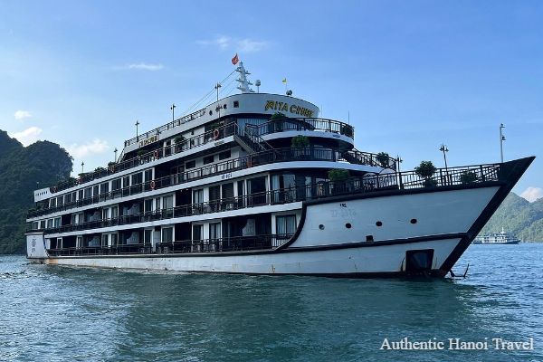 Rita Luxury Cruise in Halong Bay & Lan Ha Bay ( 2D1N or 3D2N)